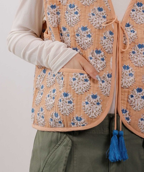 emesuelee ベスト ジレ カリーノブロックプリント キルトベスト 花柄