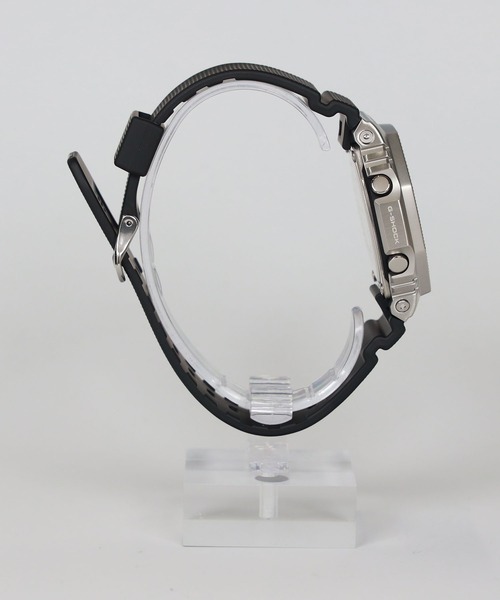 G-SHOCK 腕時計 メタルベゼル / インダストリアルデザイン GM-2100M