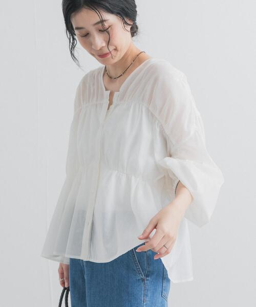 ブラウス シャツ 「UR TECH」コットンギャザーVネックブラウス レディースの画像