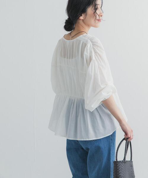 ブラウス シャツ 「UR TECH」コットンギャザーVネックブラウス レディースの画像