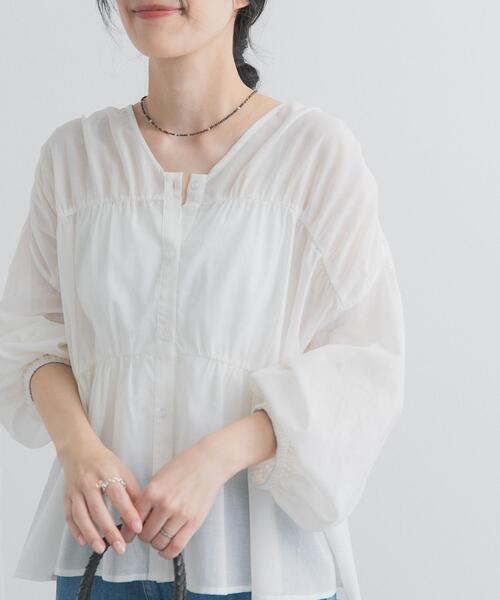 ブラウス シャツ 「UR TECH」コットンギャザーVネックブラウス レディースの画像