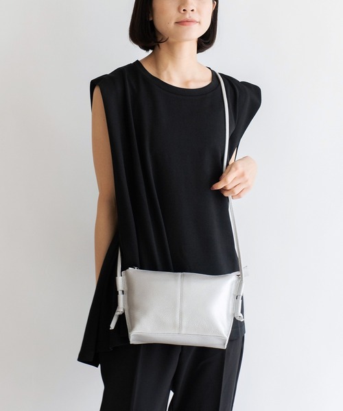 VitaFelice（ヴィータフェリーチェ） ショルダーバッグ バッグ 本牛革