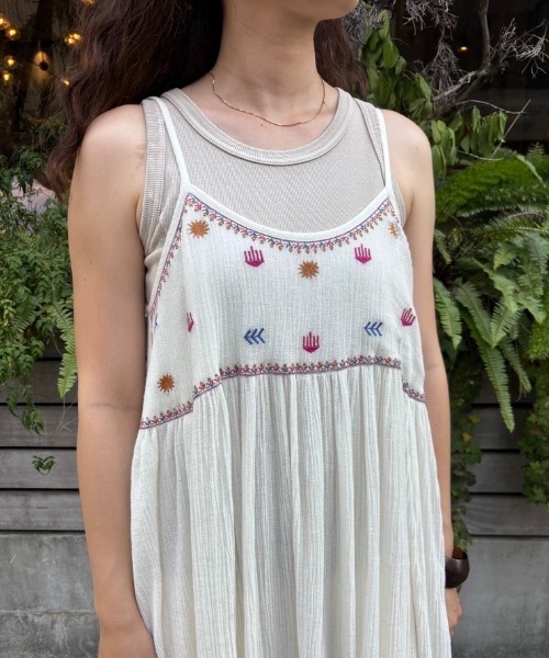 HLAADA for ROSE BUD刺繍ドレス HLAADA ワンピース (HLAADA for ROSE BUD)EMBROIDERY SLIP DRESS