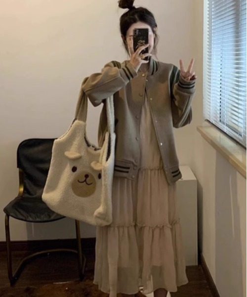 「ALL RUNS」 スタジャン M ベージュ レディース_画像4