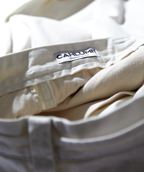 「CAHLUMN」 チノパンツ - オフホワイト メンズ_画像4