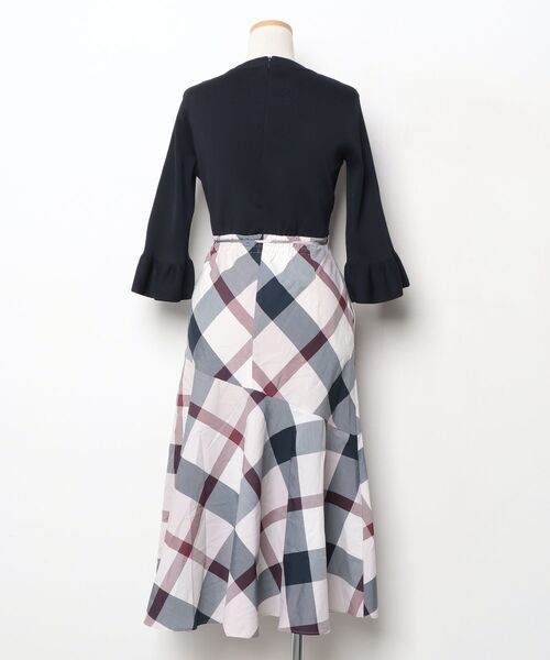 BLUE LABEL CRESTBRIDGE（ブルーレーベルクレストブリッジ