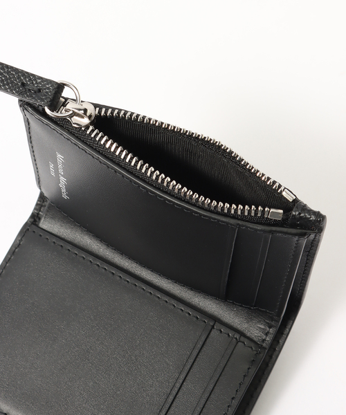 メゾンマルジェラ 3つ折り財布 ジップ コンパクト トライフォールド ブラック MM6 並行輸入品 Maison Margiela メゾン マルジェラ ZIP COMPACT TRI