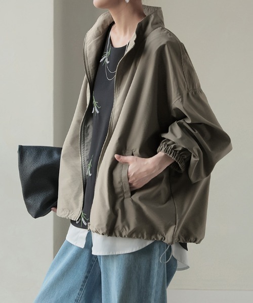 hyuna様　【定価22,000円】 フェンネル　シャカシャカブルゾン　軽量 フットウェアブランド「SHAKA」からトング×厚底でハイエンドな