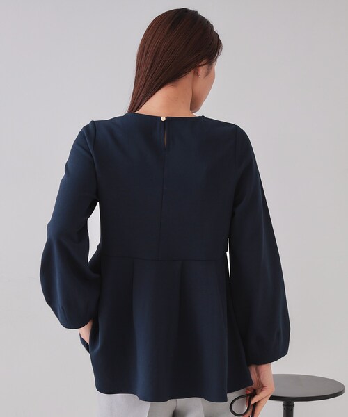 美品✨定価１.１万❤️　ネイビー　洗える　ヘムタック スクエア ネック ブラウス OPAQUE.CLIP tシャツ ペプラムトップス「UV/吸水速乾/洗濯機洗い