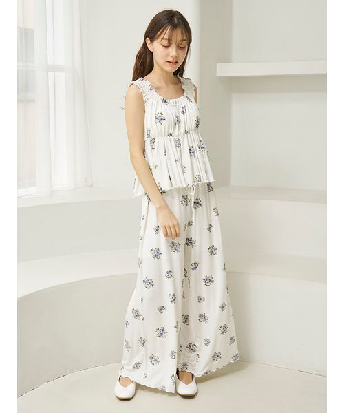 ジェラートピケ　花柄カップインフリルタンクトップ✖️ロングパンツ　新品未開封 ジェラートピケ gelato pique 花柄カップインフリルタンクトップ