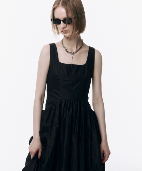 ☆ミルクフェド☆超美品☆ギャザー袖涼感レーヨンフレアロングワンピ紺☆ ☆ミルクフェド☆超美品☆ギャザー袖涼感レーヨンフレアロング