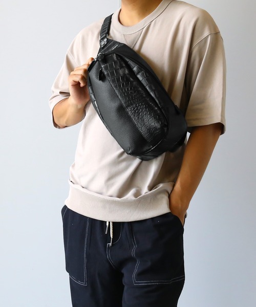 ZANELLATO クロコダイル型押し ショルダーバッグ ZANELLATO（ザネラート）クロコ型押し/ポスティーナショルダーバッグ