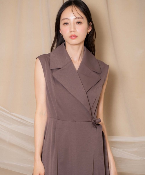 「NOELA」 ノースリーブワンピース S ベージュ レディースの画像