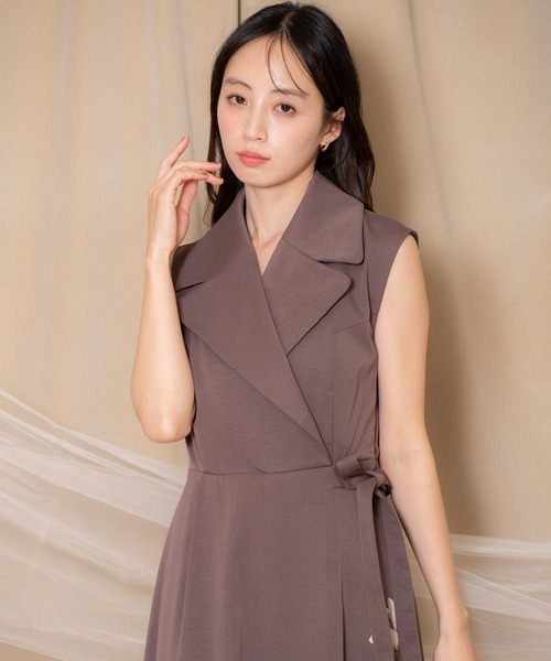 「NOELA」 ノースリーブワンピース S ベージュ レディースの画像