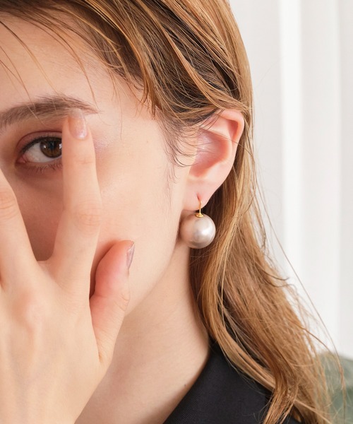 PHOEBE PHILO フィービーファイロ アシンメトリー パール ピアス PHOEBE PHILO フィービーファイロ アシンメトリー パール ピアス