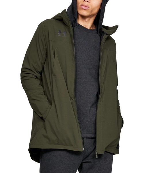(先約あり)Under Armourフード付きジャケット SM/P UNDER ARMOUR（アンダーアーマー） コート ジャケット メンズサッカー