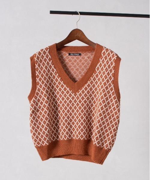 レディース Zara 新品 ダイヤ柄ジャガードニットロングベスト ジレ ワンピース の通販 By Paffy S Shop ザラならラクマ ぺプラム