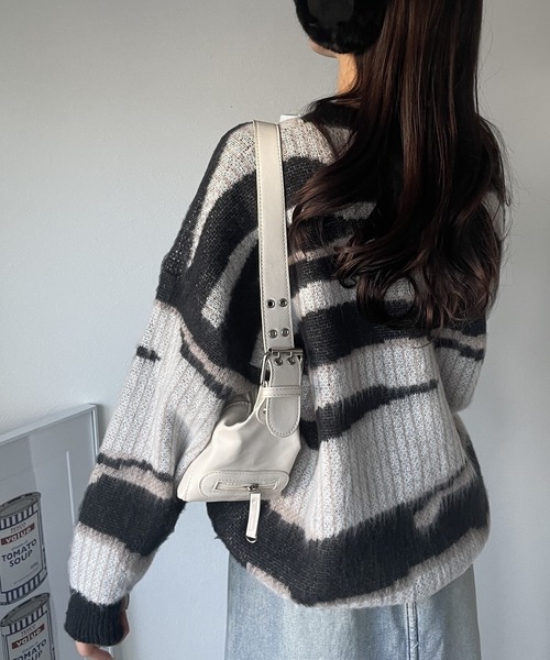 ショルダーバッグ バッグ 「ベルトデザインでコーデのアクセントに