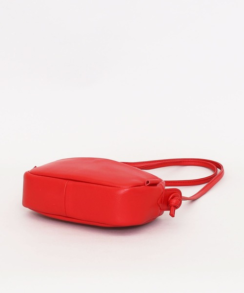 激安！新品！定価4万円！ブラントHotCoCoシープ革ショルダーバック COOCO（クーコ） ショルダーバッグ バッグ シープレザーラウンド型ミニ