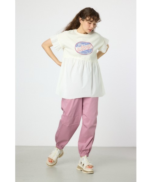 新品✨ローズバッド 完売品 スポーツロゴフリルドッキングチュニック スウェット 新品✨ローズバッド 完売品 スポーツロゴフリルドッキング