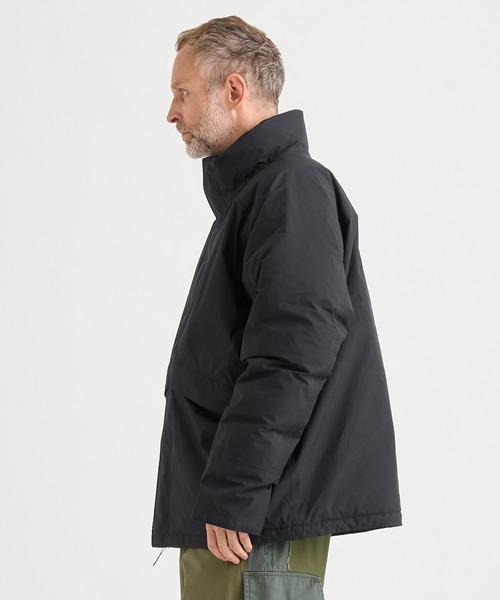 ダウンジャケット ダウン 「nanamica / ナナミカ」GORE-TEX Short Down Jacket メンズの画像