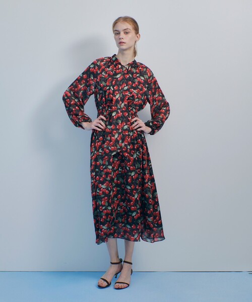 ワンピース 「LOULOU WILLOUGHBY」LISAチェリープリント リボンワンピースの画像