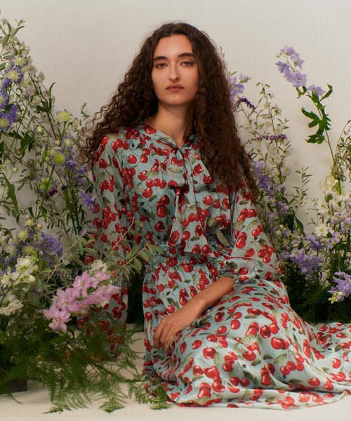 ワンピース 「LOULOU WILLOUGHBY」LISAチェリープリント リボンワンピースの画像