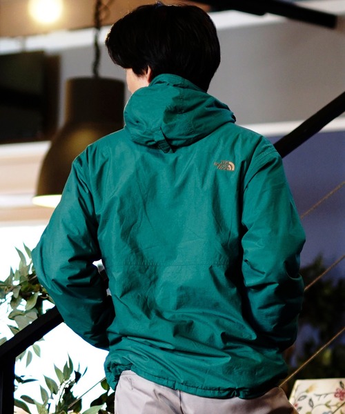 THE NORTH FACE（ザ ノースフェイス） マウンテンパーカー S カーキ