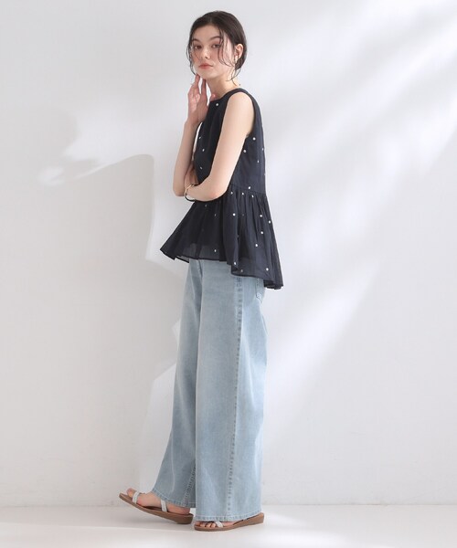 ブラウス シャツ ラメドット刺繍ペプラムブラウス「洗える」 レディースの画像