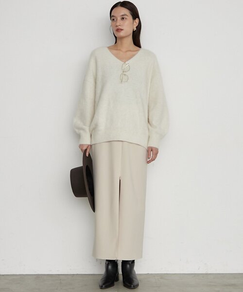 ラウンジドレス　FURカシミヤVニット　オフホワイト　新品未使用　タグ付き Loungedress（ラウンジドレス） ニット セーター FOXカシミヤVニット