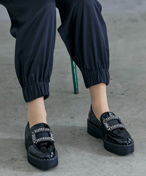 Mode et Jacomo（モードエジャコモ） ローファー 厚底ビジューバックル