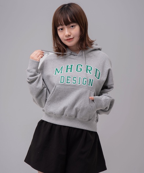 パーカー 「mahagrid/マハグリッド」 MHGRD APPLIQUE CROP HOODIE /アップリケクロップフーディー レディース メンズ
