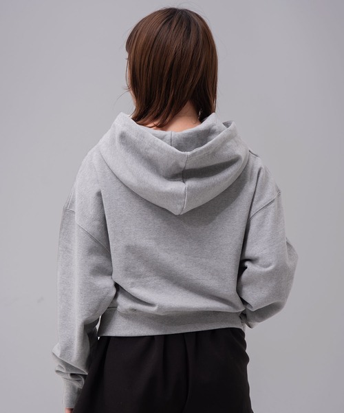 パーカー 「mahagrid/マハグリッド」 MHGRD APPLIQUE CROP HOODIE /アップリケクロップフーディー レディース メンズ MAHAGRID パーカー 「mahagrid/マハグリッド」 MHGRD APPLIQUE