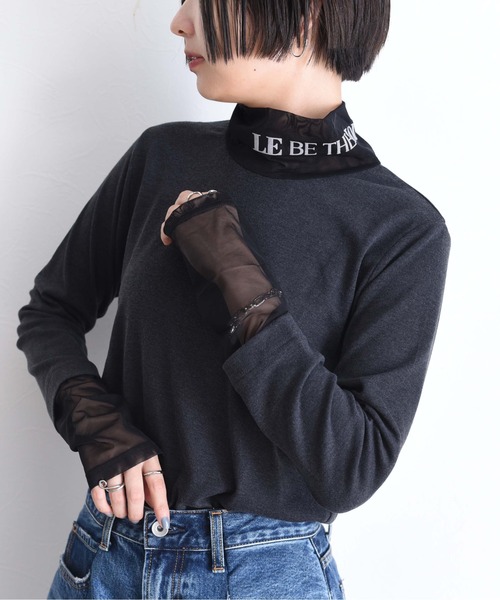 tシャツ フロッキーテキストハイネックトップス レディース