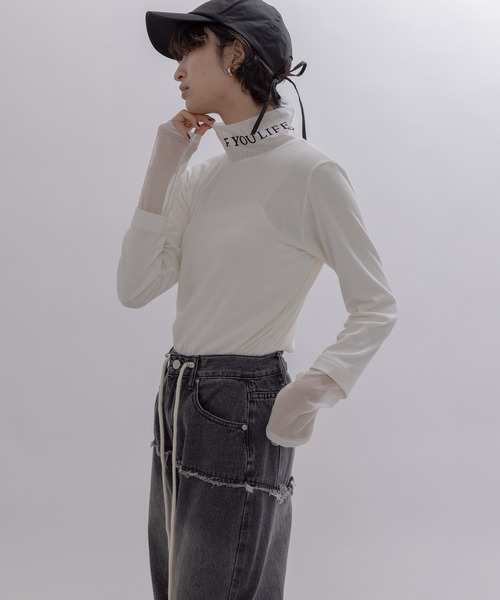 Eimee Law（エイミーロウ） tシャツ フロッキーテキストハイネック