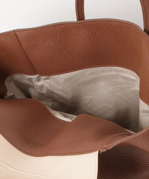トートバッグ 「YOUNG＆OLSEN」ヤングアンドオルセン/  EMBOSSED LEATHER TOTE M レディース メンズの画像