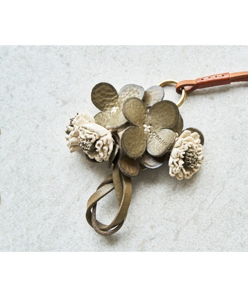 genten（ゲンテン） チャーム エヴァーチャーム シロツメクサ