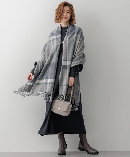 【極美品】23区 ☆雑誌掲載☆フェイクファー ショルダーバッグ 定価￥17930 23区 ショルダーバッグ バッグ フェイクファー レディース