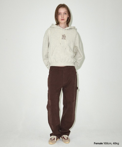 パーカー 「mahagrid/マハグリッド」MGD SERIF LOGO CROP HOODIE/セリフロゴ クロップ プルオーバーパーカー レディー mahagrid/マハグリッド』MGD SERIF LOGO CROP HOODIE/セリフロゴ