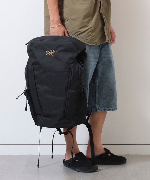 ARC'TERYX リュック 黒/青 ARC'TERYX｜【公式】アークテリクス オンラインストア