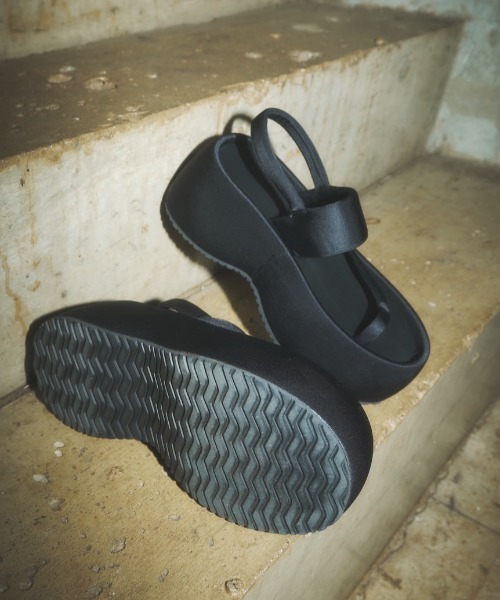 BLONDEY（ブロンディ） サンダル 厚底ソフトグリップサンダル