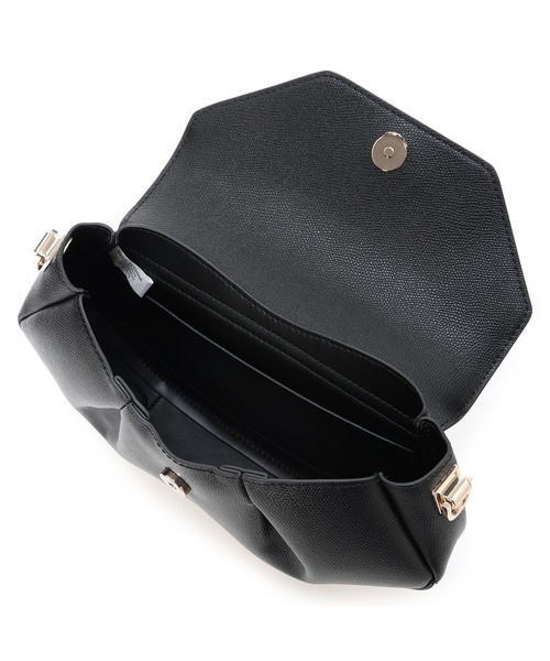 GUESS ショルダーバッグ バッグ AMORETTE Flap Crossbody クロス