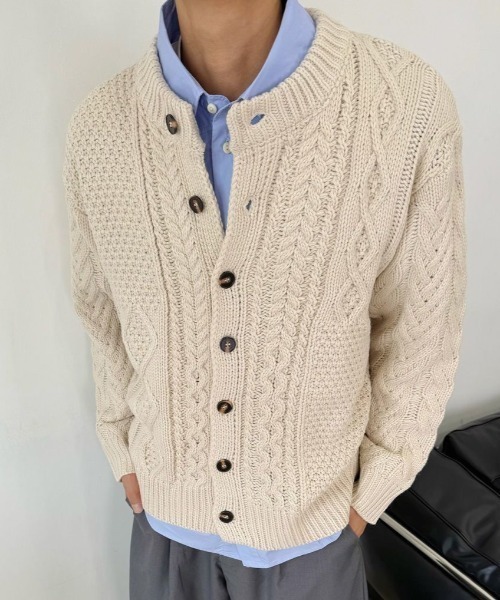 アイボリー ケーブルニット カーディガン THREE FIFTY STANDARD ケーブルニットカーディガン〈アイボリー