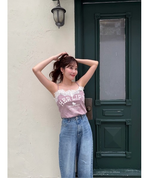 Her lip to キャミソール HLT x Hello Kitty Lace-Trim Camisole
