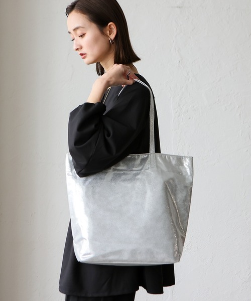 大人気 日本未入荷 Gina Tricot ミディ トートバッグ fit=scale-down,w=1200