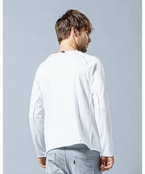 【となってい】 tシャツ Tシャツ twist raglan sleeve cut&sewn ZOZOTOWN PayPayモール店 - 通販 - PayPayモール ダヴルジェ