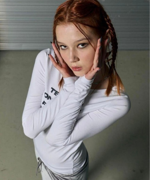 RUNNING HIGH★韓国★LETTERING SLIM L/S TEE 3色 ロンT RUNNING HIGH☆韓国☆LETTERING SLIM L/S TEE 3色 ロンT