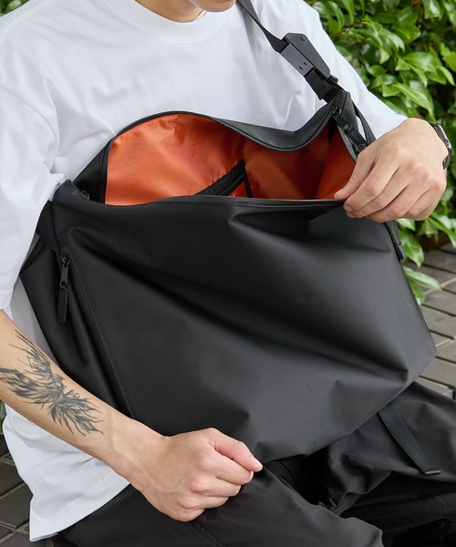 meltumメルタム NYLON MESSENGER BAGメッセンジャーバッグ meltumメルタム NYLON MESSENGER BAGメッセンジャーバッグ