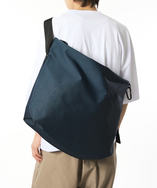 meltum（メルタム） ショルダーバッグ NYLON MESSENGER BAG メンズ