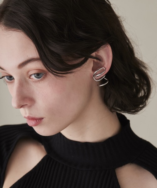 SATELLITE ピアス パリで購入 未使用 ear PAPILLONNER ピアス 「チタンポスト」ジューシークリスタル